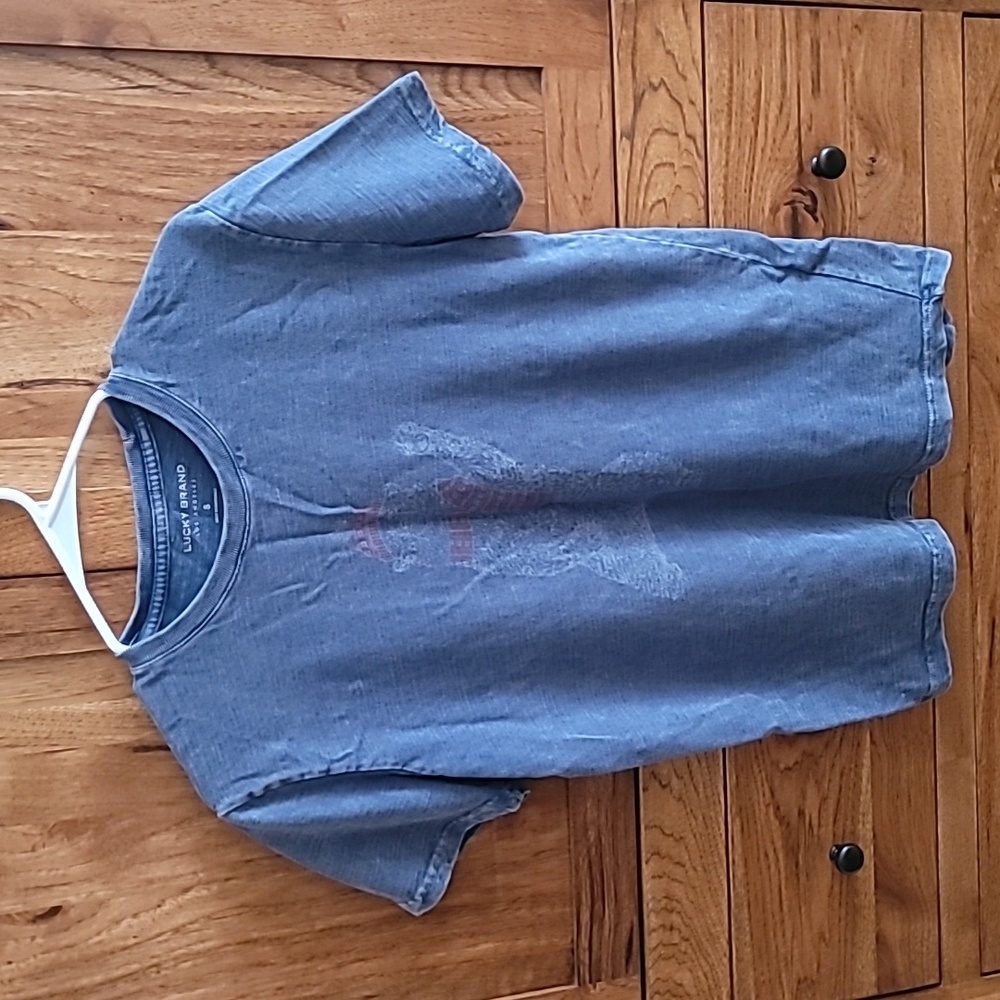 Lucky brand mens T-shirt